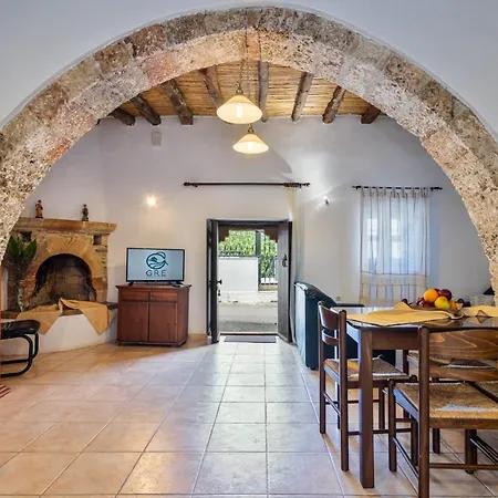 Deluca Traditional Stone House Hébergement de vacances *
